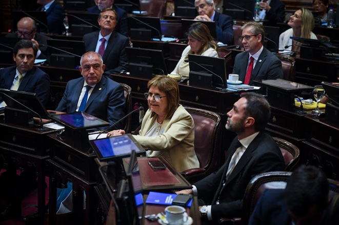 El Gobierno evalúa extender un día las sesionres extraordinarias para aprobar la reforma laboral antes del 1 de marzo